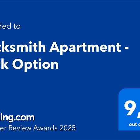 Locksmith Apartment - Park Option Sevilla Eksteriør billede